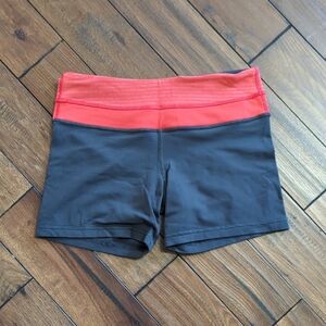 Lululemon Reversible Yoga Shorts Size 6